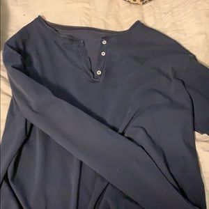 Long sleeve blue top
